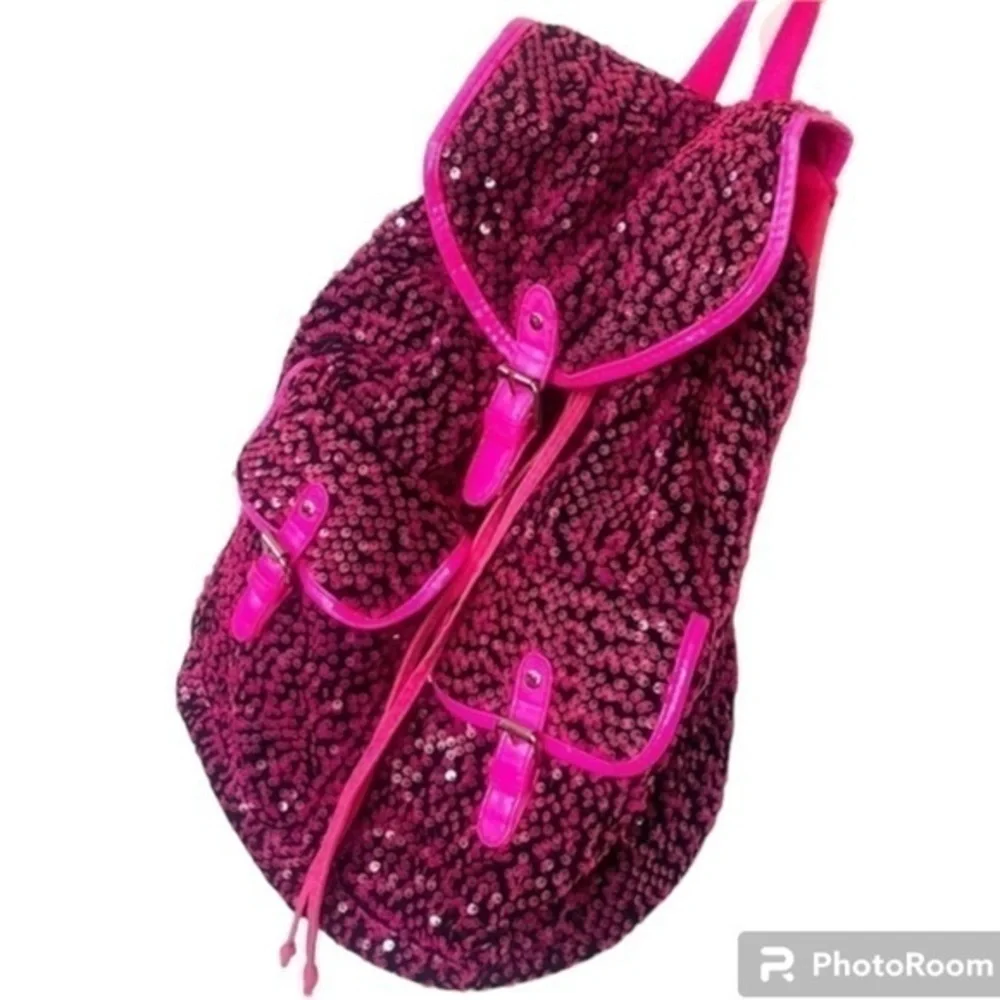 JUSTICE | Girls JUSTICE Hot Pink Sequin + Black Drawstring Backpack 🎒